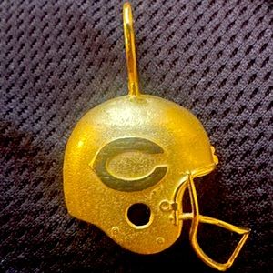 14 k gold helmet charm Chicago Bears vintage!